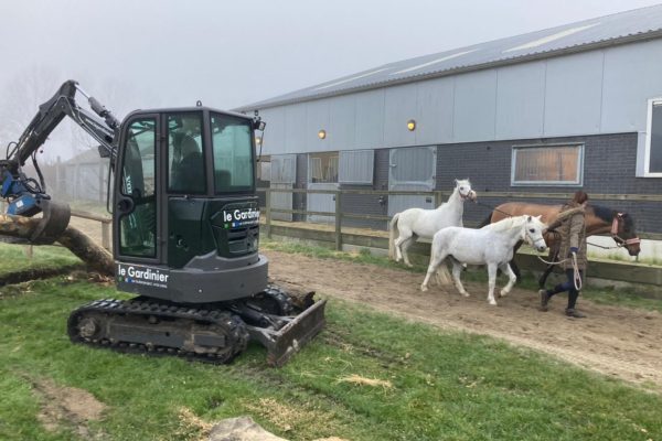 Aanleg paarden cross terrein